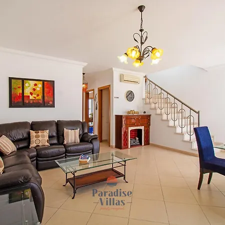 3-bedroom House With Pool In Villa Albufeira