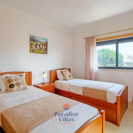 3-bedroom House With Pool In Villa Albufeira